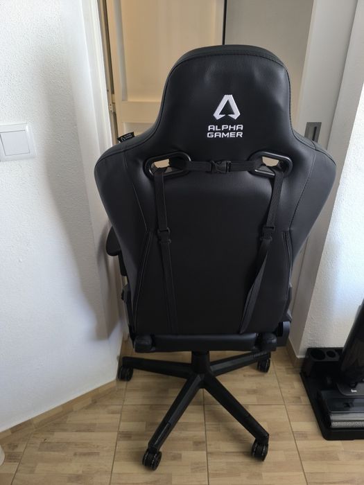 Cadeira gamer nova