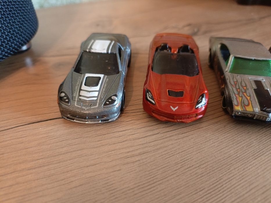 Машинки Hot wheels