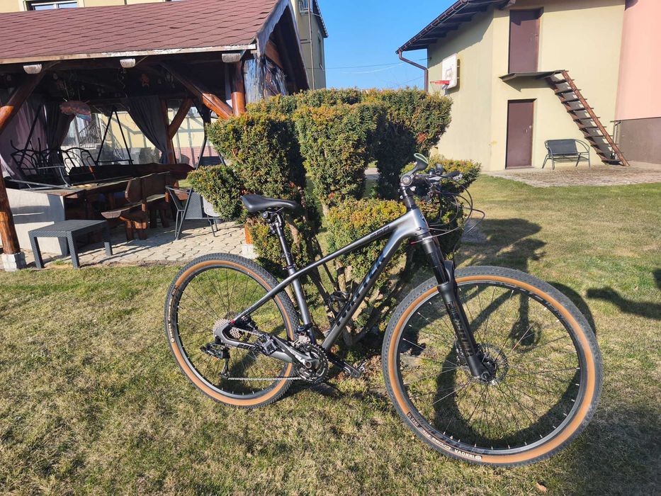 Rower TWITTER koła 29 cali, rama 15 cali carbon, amortyzowany widelec