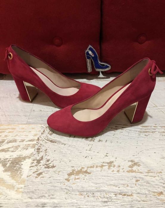 Туфлі червоні із натуральної замші