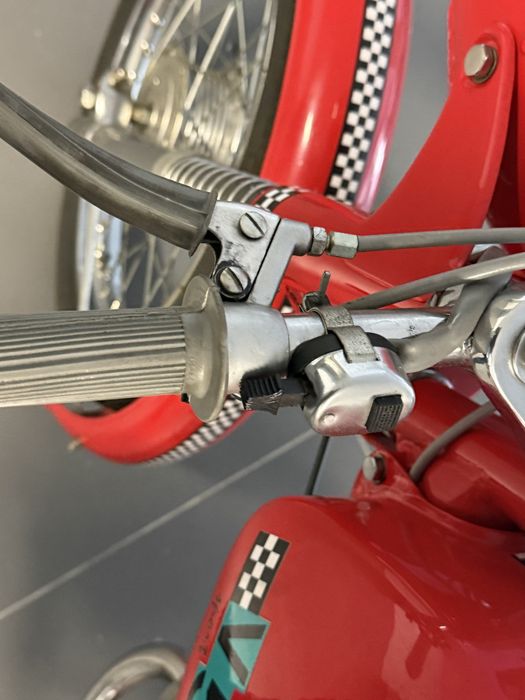 SACHS V5 sport restaurada sem nada para fazer