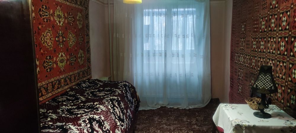 Здам в оренду 2-х кімнатну квартиру в р-ні "Думки".