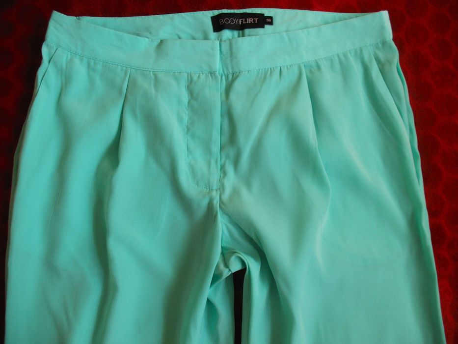 Spodnie - damskie eleganckie 38 M biodra 100 cm