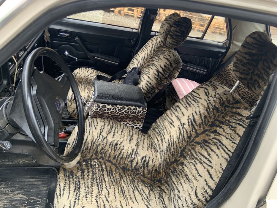 Продам Волга 2410