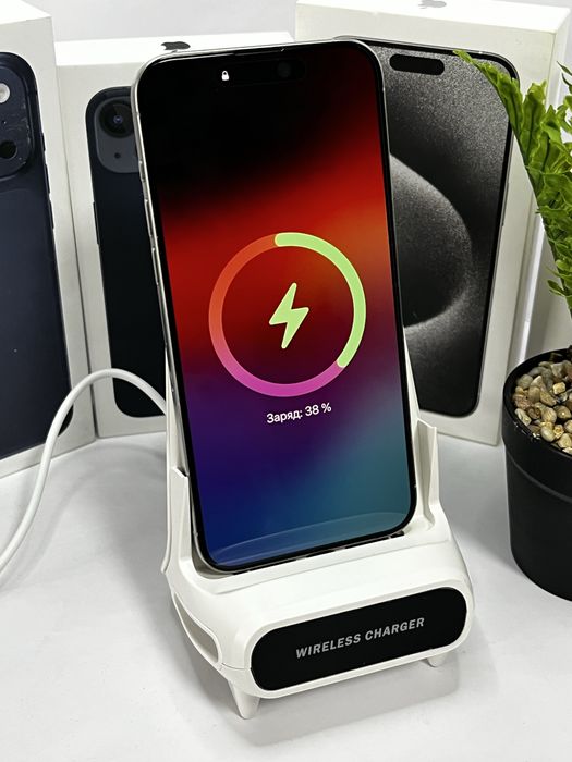 Бездротова зарядна станція Qi для смартфонів