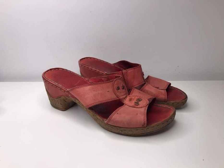 Klapki skorzane Tamaris  Rozmiar 39