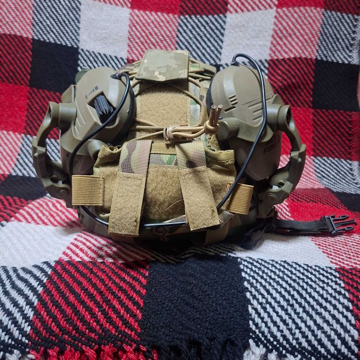 Каска + кавер + навушники+ захисне скло +ліхтар