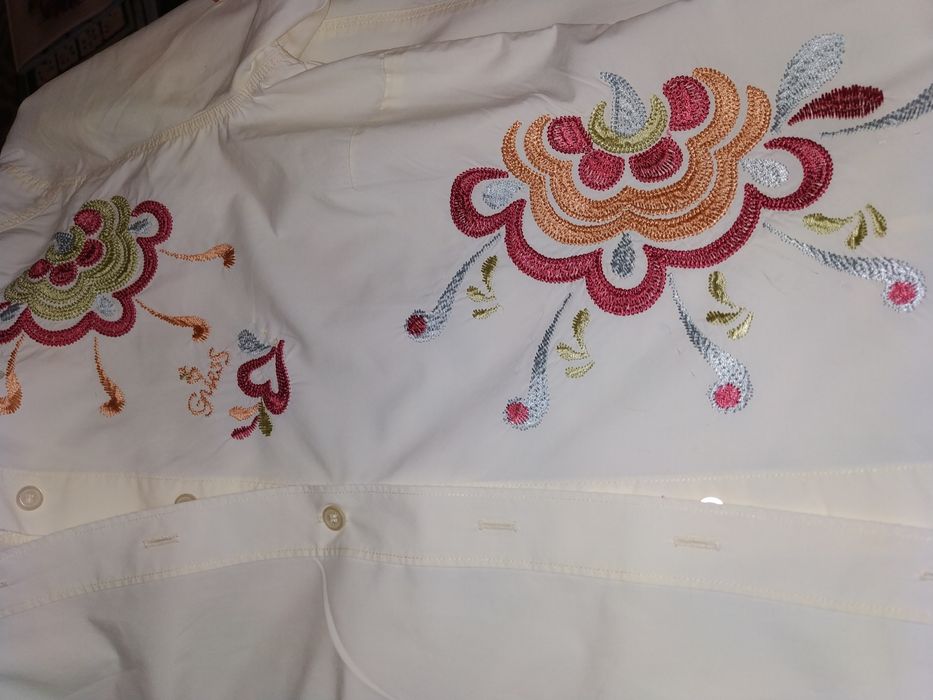 Camisa bordada Guess