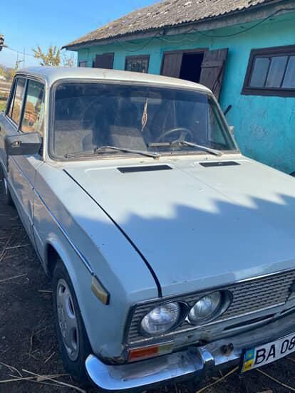 Продаєця ВАЗ 2103