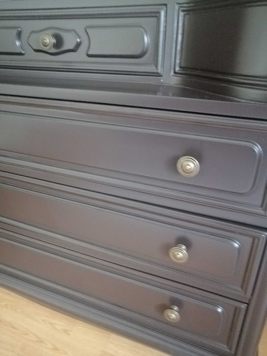 Cómoda madeira maciça