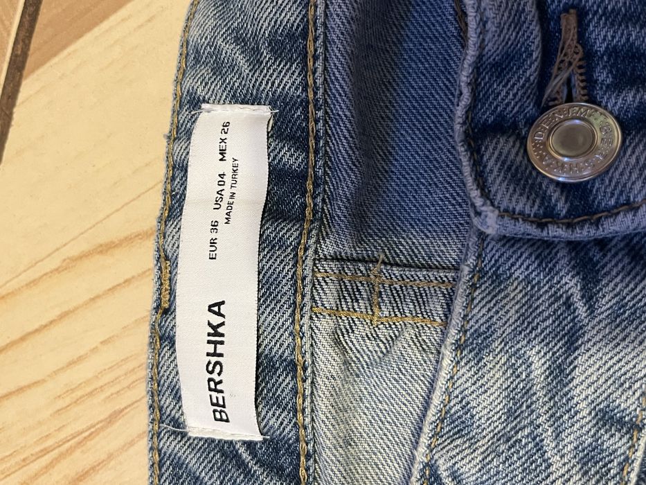Spodnie jeansy bershka