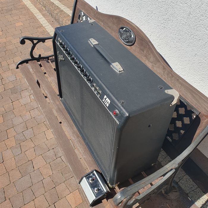 Piec gitarowy Fender 212R
