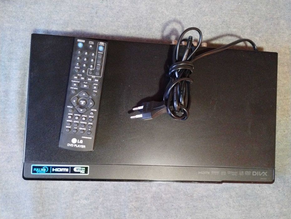 LG DV DLG DVD Player z pilotem i kablem zasilającym