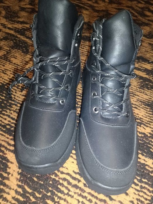 Черевики зимні, нові.