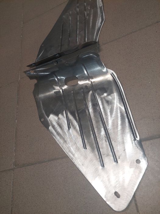 Oslony boczne boczki ramy wsk 125 m06 b1 dwuramowka