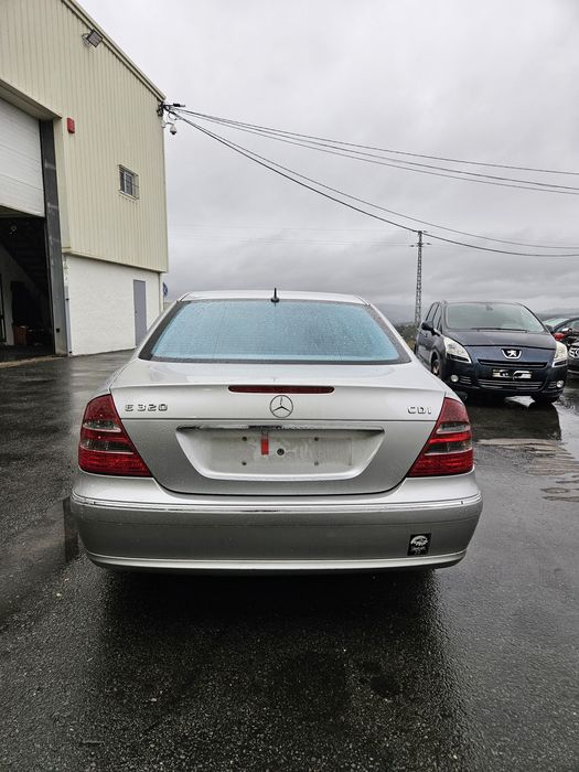 Mercedes-Benz E 320 CDi Avantgarde W211 de 2004 para peças