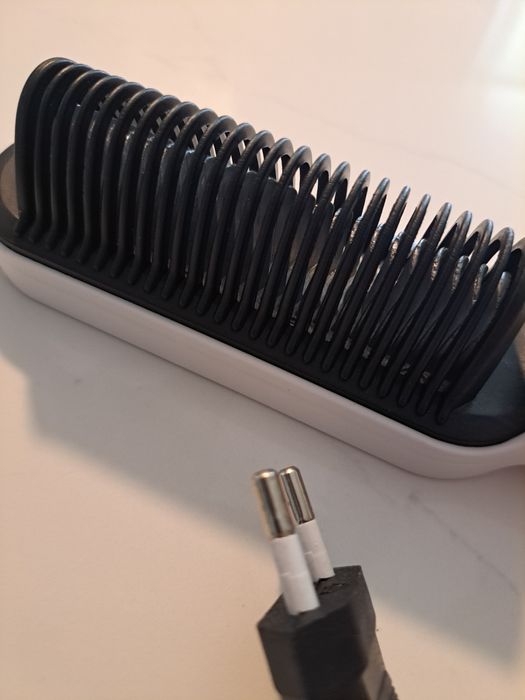 Alisador /pente elétrico