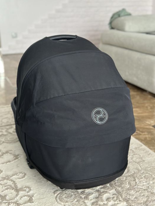 Продам люльку Cybex Priam 4.0