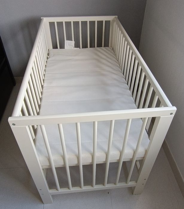 Berço bebé+ Colchão - NOVOS - 100€