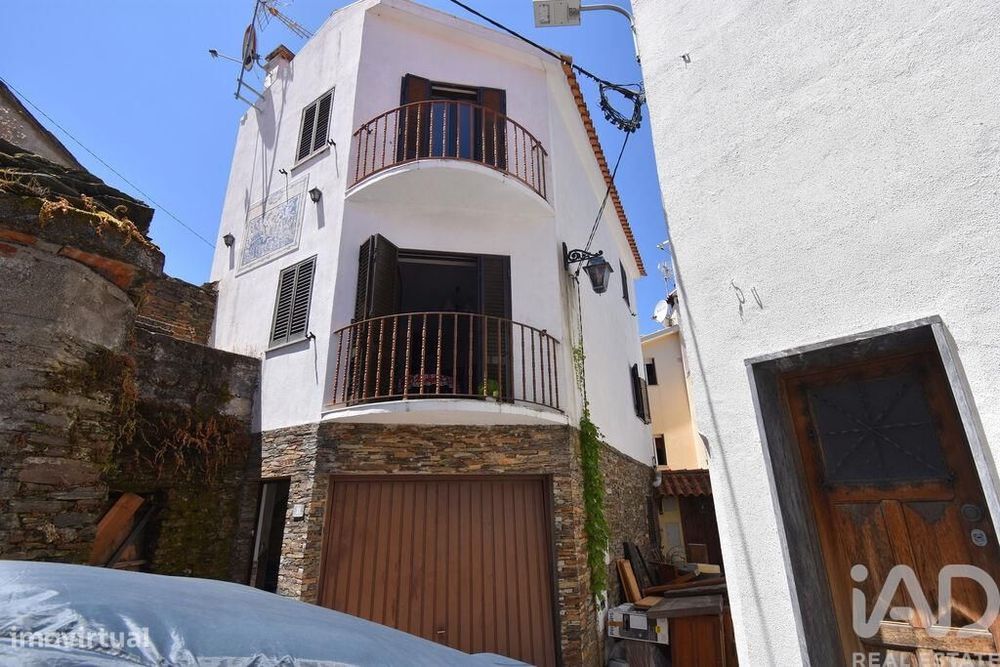 Casa de aldeia T2 em Benfeita de 116,00 m2