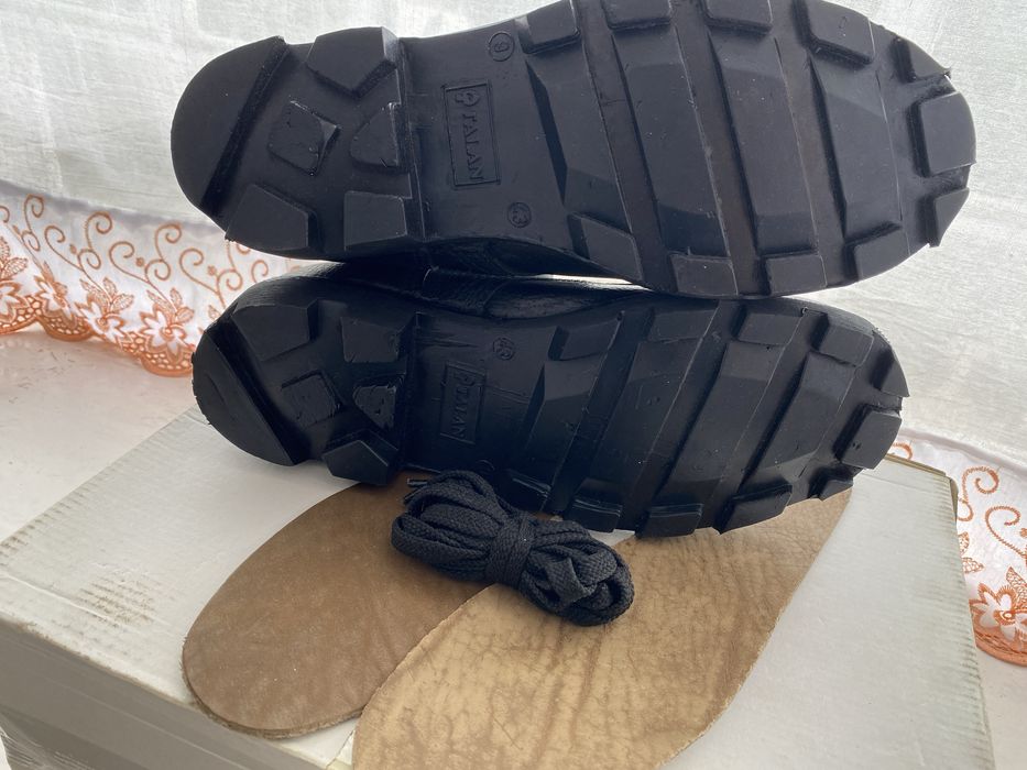 Берцы Таланы 42-43р рефльонки