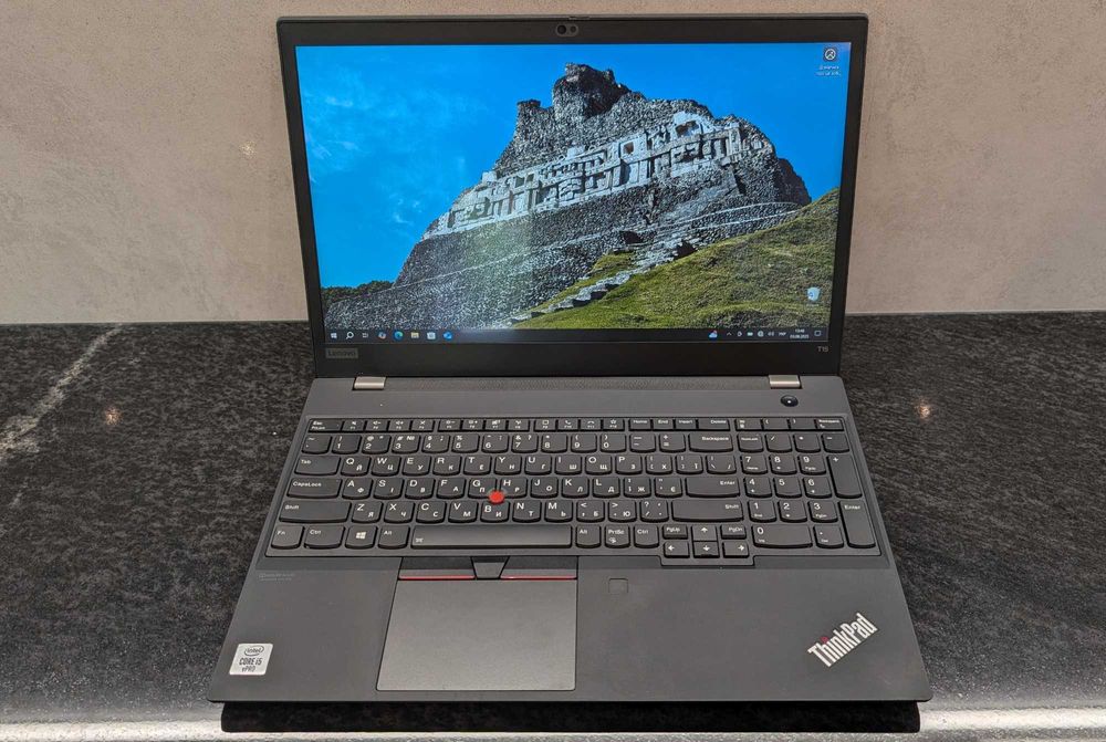 Lenovo ThinkPad T15 15.6" FHD IPS i5 16Gb 512Gb 4G LTE