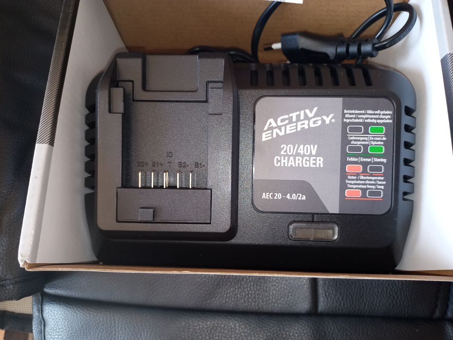 Ferrex зарядний Activ Energy 20/40V +акумулятор 20v