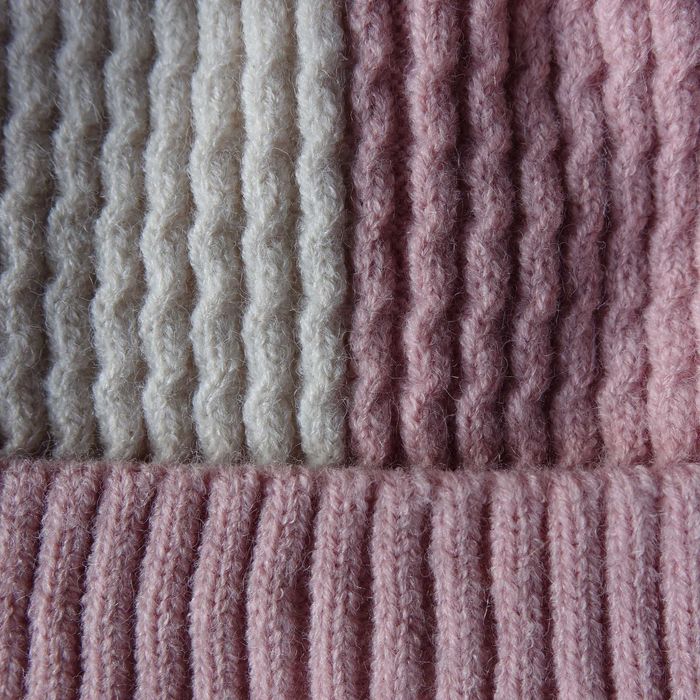 Czapka zimowa z pomponem