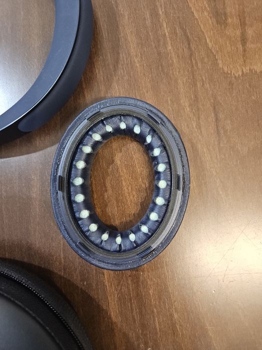 Bose QuietComfort 700 – niebieskie, etui i kabel
