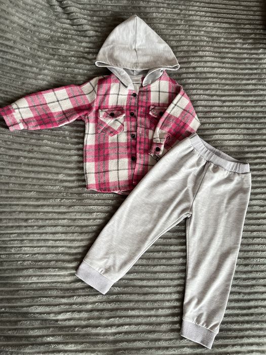 Продам костюми для дівчинки 86