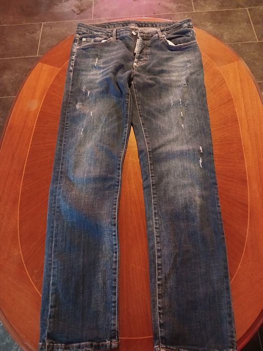 Женские брюки, оригинал

Состояние: б/у, хорошее.
Без дыр и разрывов,