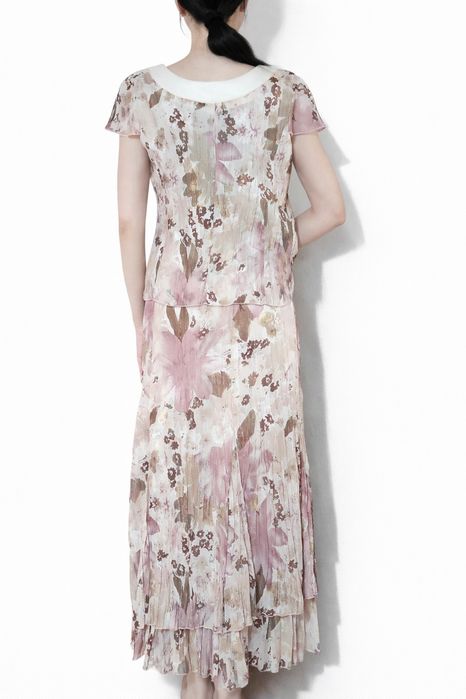 Garsonka damska z spódnicą