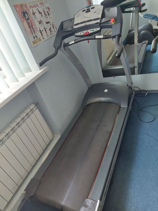 Профессиональные беговые дорожки Sports Art Сумы б/у