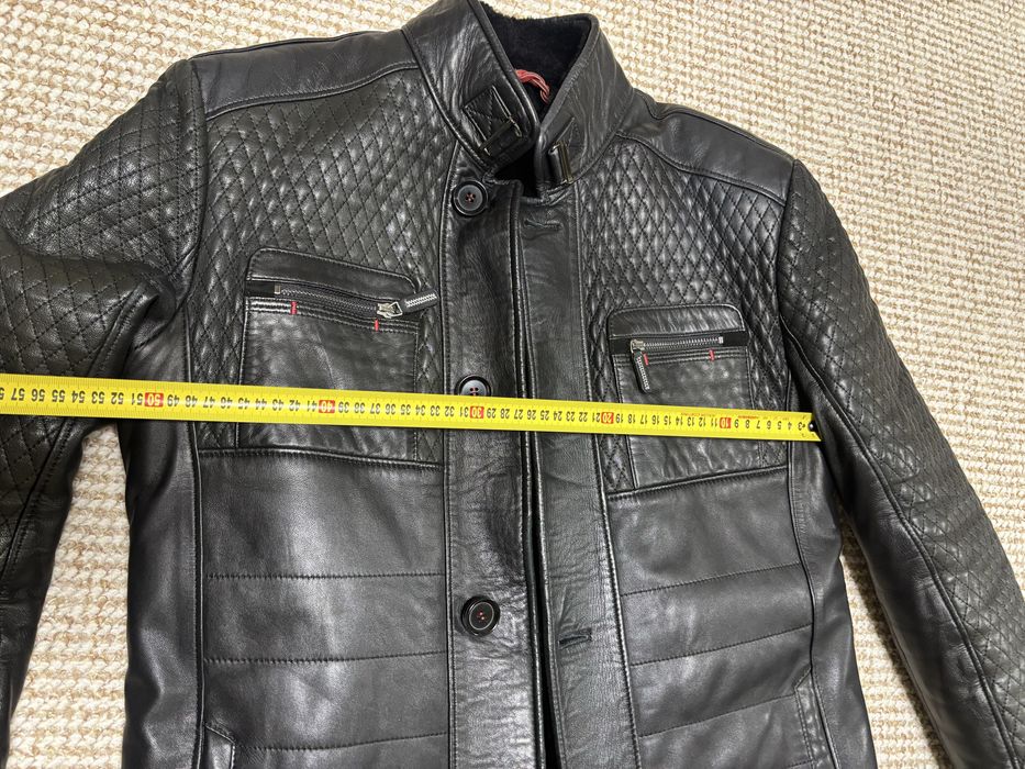 Продам шкіряну куртку