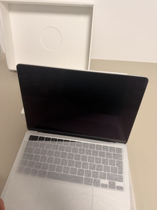 Apple Macbook M4 Novo NUNCA USADO