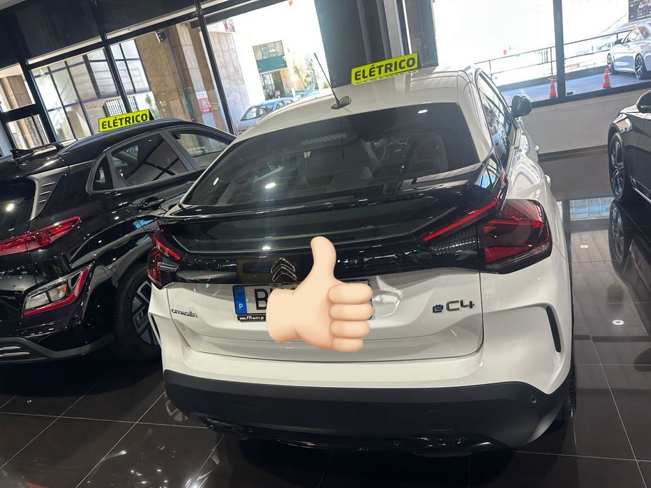 Citroen E-C4 como novo