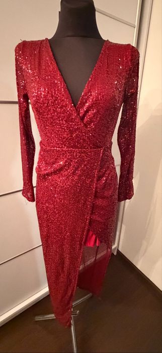 Nowa sukienka - czerwona . Cekiny