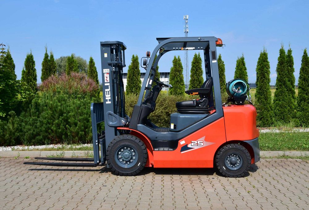 Nowy Wózek Widłowy Heli 2,5 T  3,3 M LPG