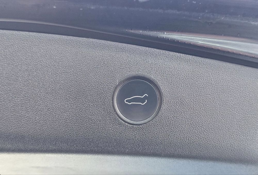 Tesla Model 3 Standard Range Plus (Facelift)