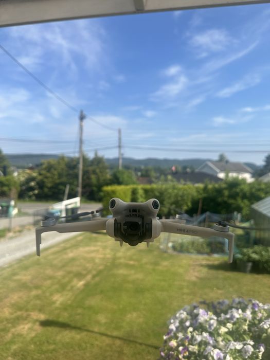 DJI mini 4 pro - Fly more combo + torba