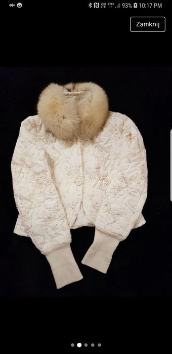 Kurtka damska krutka, ocieplana, z lisem, pikowana.