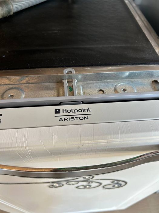 Посудомойка Hotpoint Ariston