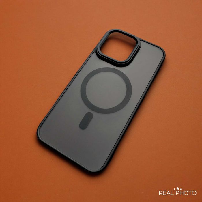 Etui GRAPH do iPhone 15 Pro Max (czarne)