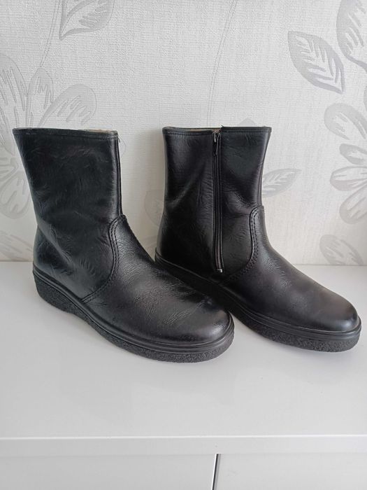 Продам чоловічі чоботи Salamander 43р.