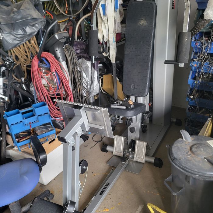 Atlas do ćwiczeń siłownia Kettler Basic 80kg prasa do nóg Germany