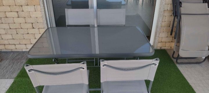 Conjunto Mesa de Jardim + 4 Cadeiras
