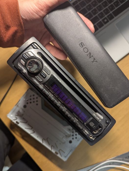 Автомагнітола Sony CDX-GT414U (USB/CD/AUX)