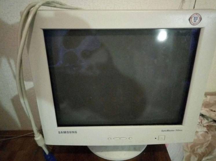 Монитор "Samsung SyncMaster 753DFX"