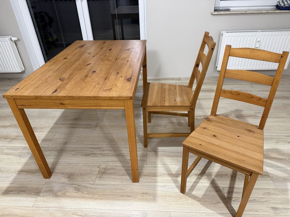 Stół + 2 krzesła drweniane