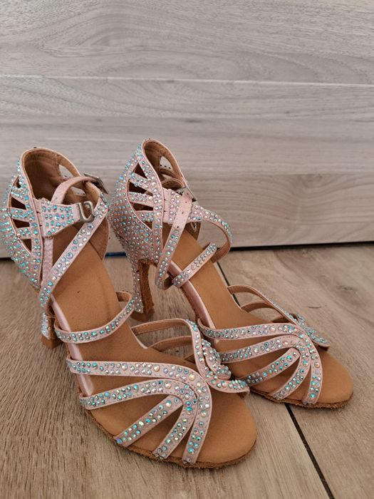 Wygodne buty do tańca